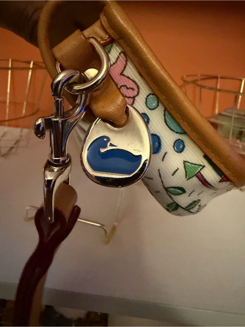 DOONEY & BOURKE White Whimsy Wristlet(EUC)
